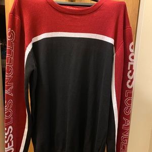 GUESS sweatshirt
